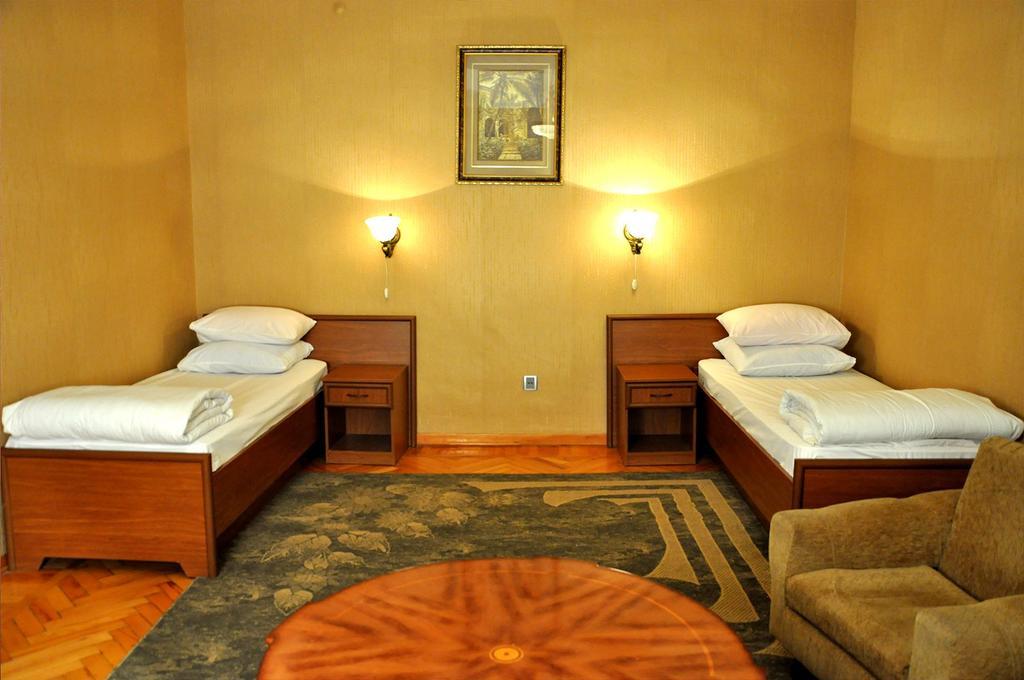 Ganja Hotel מראה חיצוני תמונה