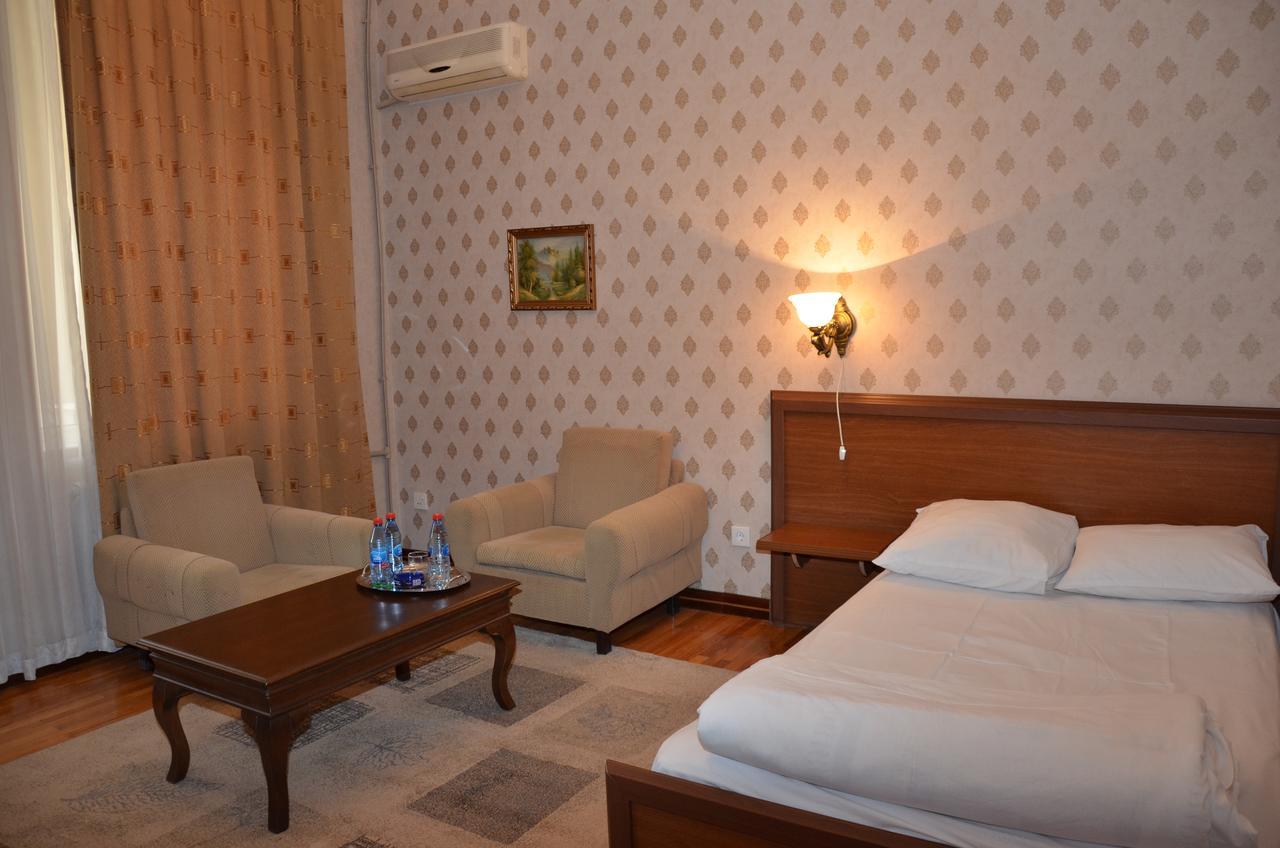 Ganja Hotel מראה חיצוני תמונה