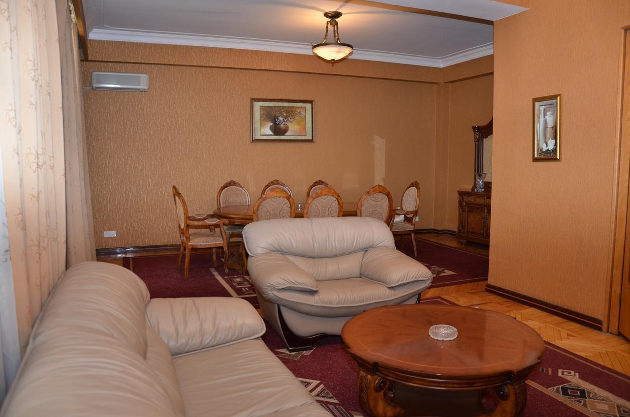 Ganja Hotel מראה חיצוני תמונה